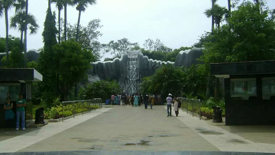 Photo of 1-6, Main Rd, Brindavan Nagar, Valasaravakkam, Chennai, Tamil Nadu 600087, India by Radhika Narasimhan