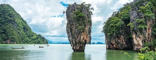 Photo of VISITING THAILAND IN SUMMER 1/3 by Backpack With Radhika(radnara .wordpress.Com)