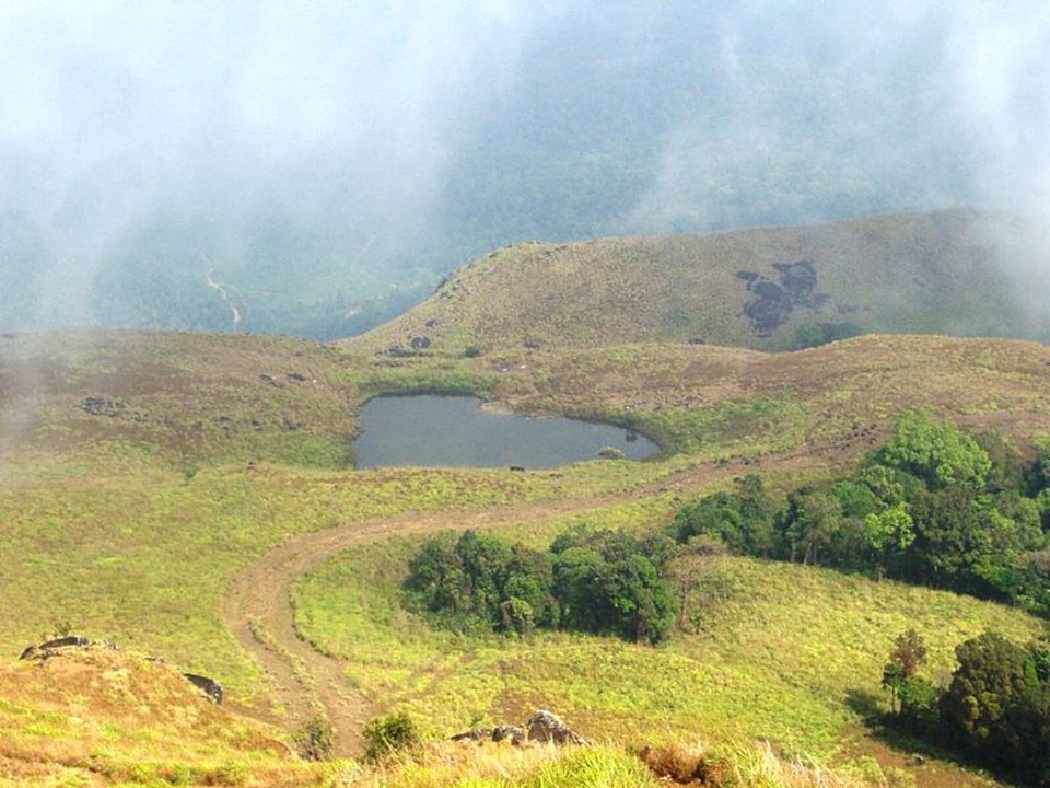 Photo of WINTER SPOTS TO VISIT IN SOUTH INDIA 1/12 by Radhika Narasimhan