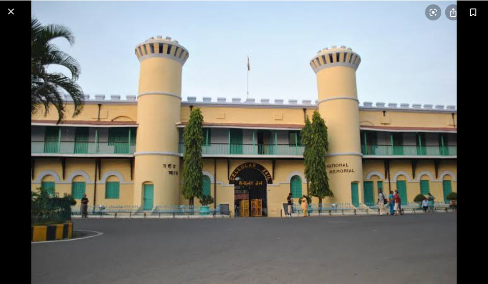 Photo of FAMOUS HISTORICAL PLACES TO SEE IN INDIA 5/10 by Radhika Narasimhan