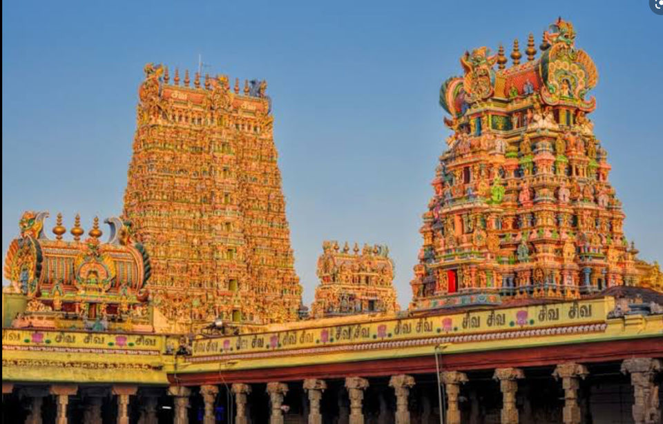 Photo of Did You Know These Facts About Madurai Meenakshi Temple by Radhika Narasimhan
