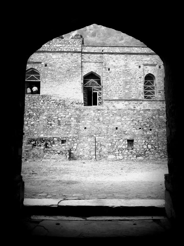 Photo of Bhangarh Fort, Bhangarh, Rajasthan, India by Rahul Arora