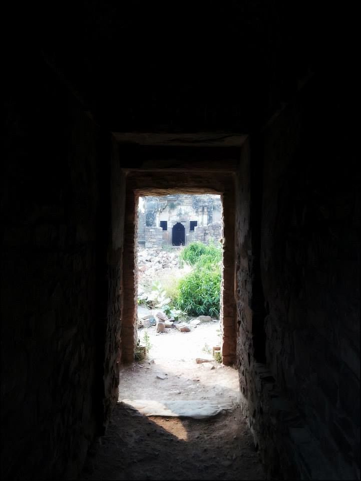 Photo of Bhangarh Fort, Bhangarh, Rajasthan, India by Rahul Arora