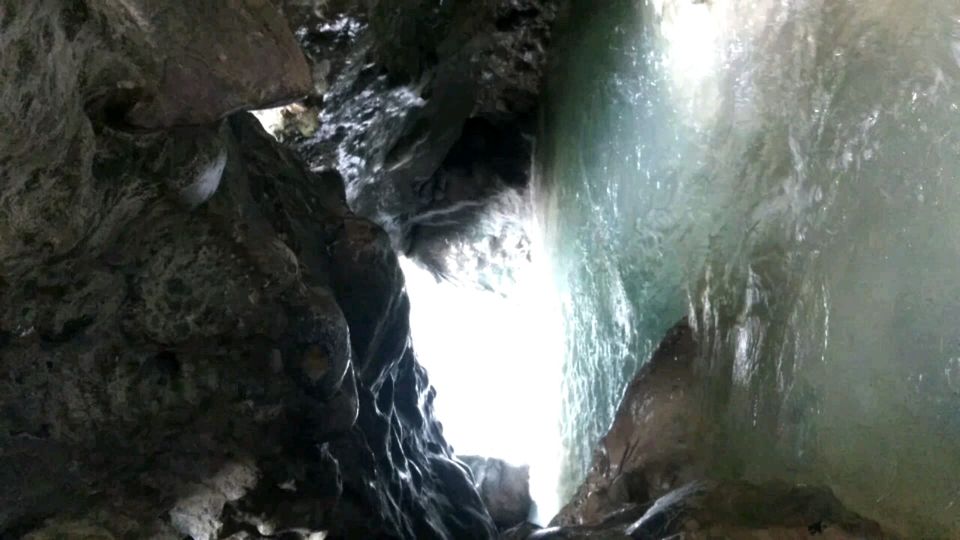 Photo of Robber's cave aka Choro ki gufaa @ Dehradun by Sanjay Badola