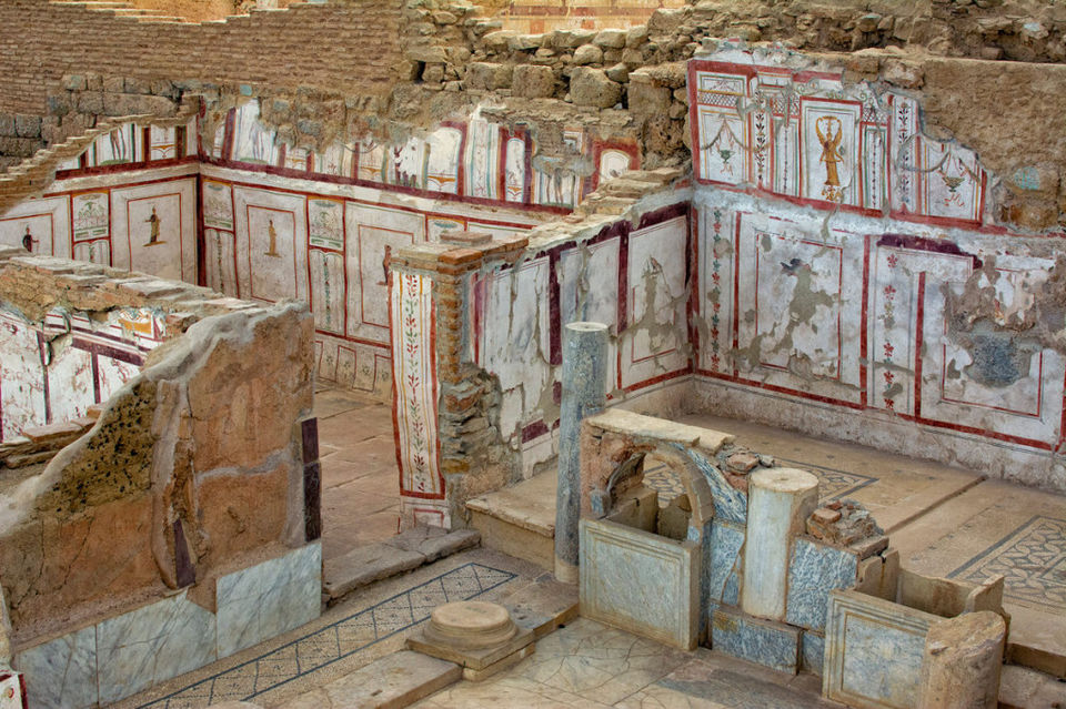 Photo of Ephesus – More than the Library of Celsus 8/10 by Calli & Travis