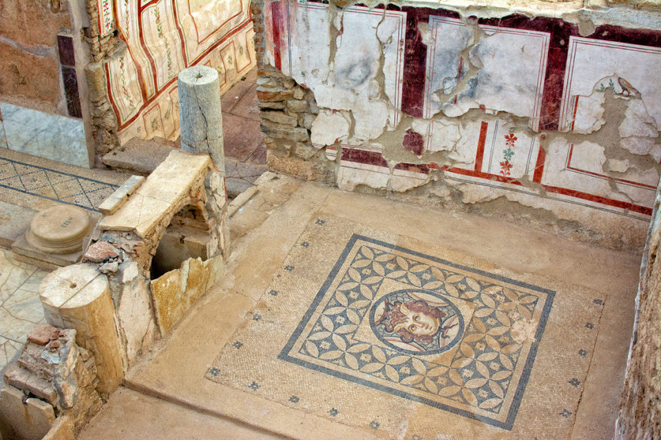 Photo of Ephesus – More than the Library of Celsus 9/10 by Calli & Travis