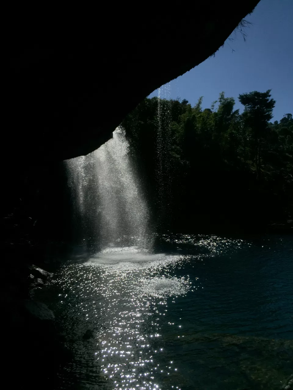 Photo of Krang Shuri Waterfall, Meghalaya, India by Sanjana Gupta