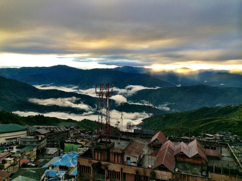 Photo of Darjeeling, West Bengal, India by Lavi