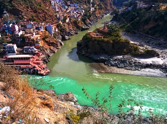 Photo of Devprayag, Uttarakhand, India by Swati Jain