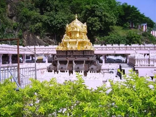 Photo of Kanaka Durga Temple, Vijayawada Road, Opp.Geetha Mandir, Near Siddhartha Eng, Vasant Nagar, Kanuru, Vijayawada, Andhra Pradesh, India by Swati Jain