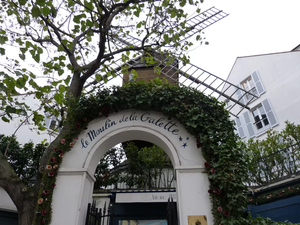Photo of Moulin de la Galette, Rue Lepic, Paris, France by Stefania