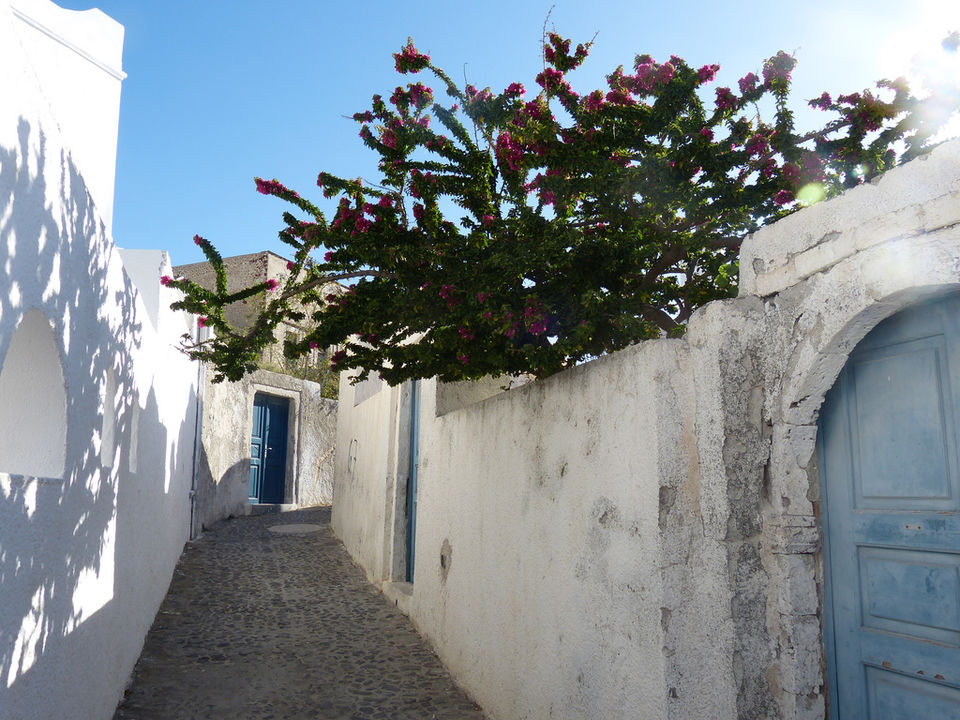 Photo of Oia, Santorini, Greece by Stefania