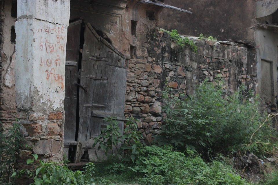 Photo of Too scared to visit Bhangarh? Read this 8/16 by Siddharth Juneja