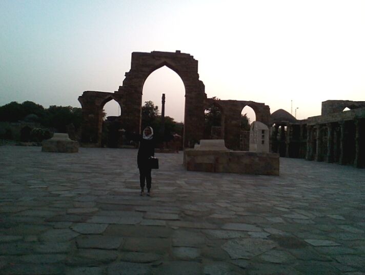 Photo of A jump into history – Qutub Minar 1/23 by Pooja
