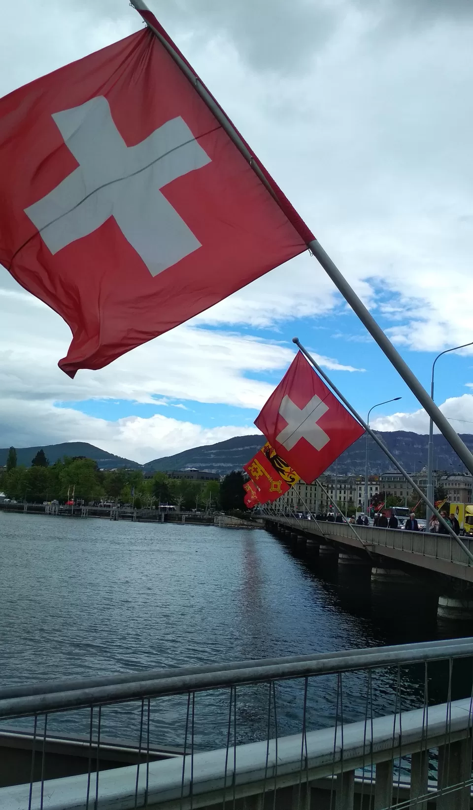 Photo of Mont Blanc, Place du Port, Genève, Switzerland by Pooja