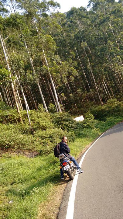 Photo of Biking in heaven – Munnar, Kerala by Trishul Goel