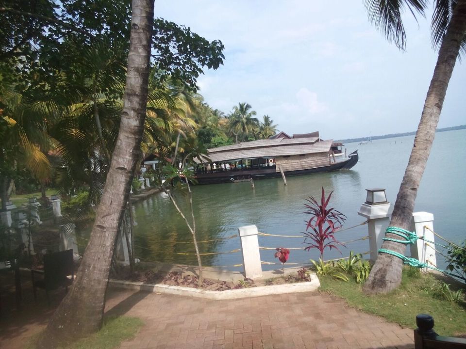 Photo of Back at the waters - Ashtamudi, Kerala by Tazeen Qureshi