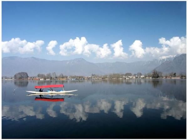 Photo of Dal Lake by Siddharth Kajaria
