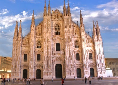 Photo of Duomo di Milano, Piazza del Duomo, Milan, Italy by passport2pretty