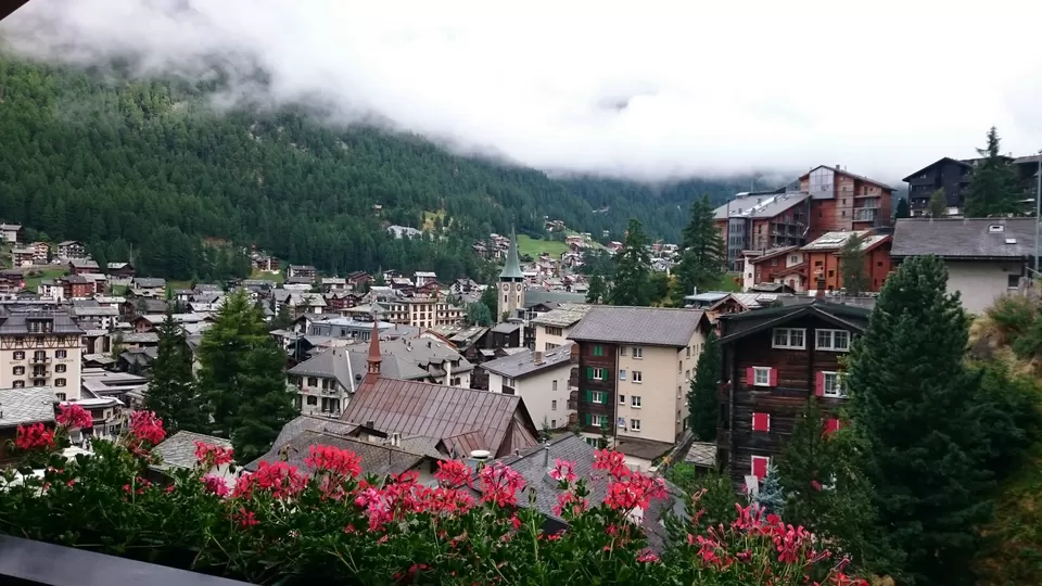 Photo of Hotel Tschugge, Bodmenstrasse 60, 3920 Zermatt, Switzerland by Suheil Patel