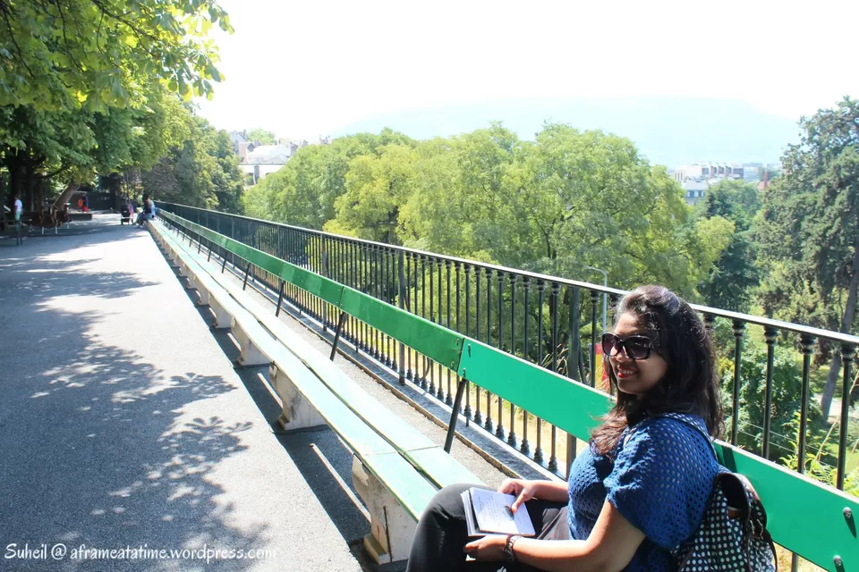 Photo of Bench De La Treille by Suheil Patel