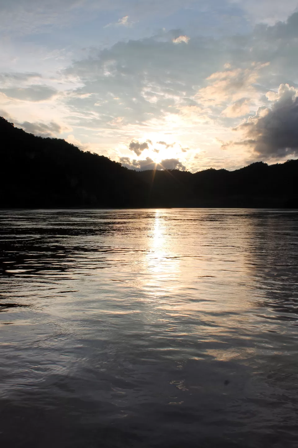 Photo of Sa Sa Sunset Cruise and Bar, Luang Prabang, Laos by Akshata Rao
