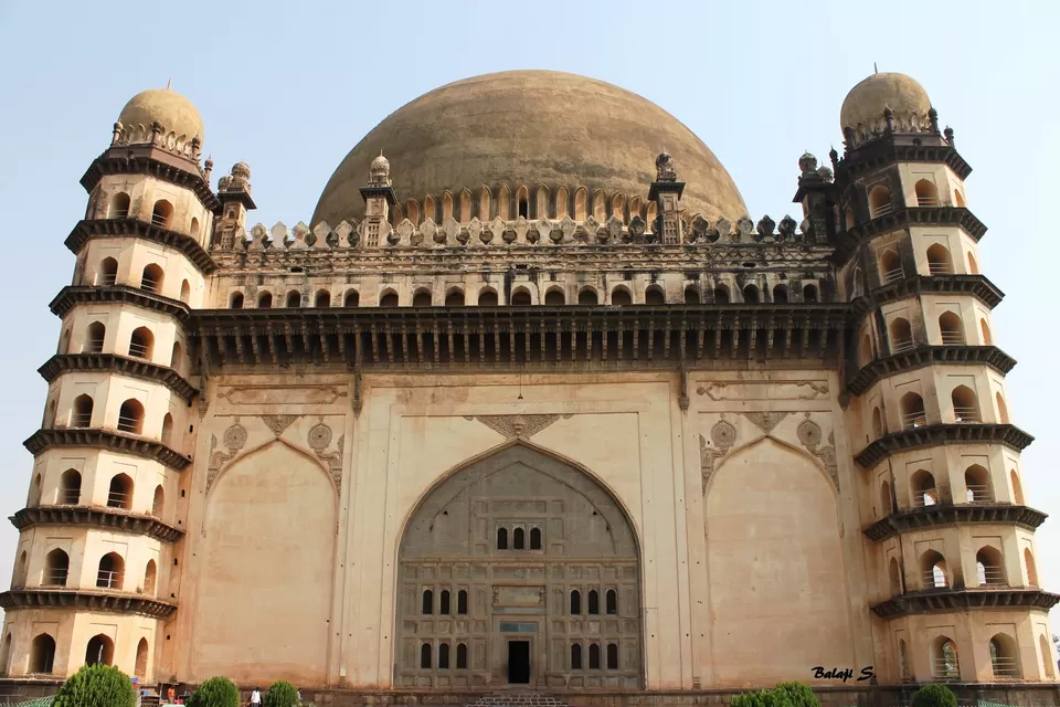 Photo of Gol Gumbaz, Vijayapura, Karnataka, India by Akshata Rao