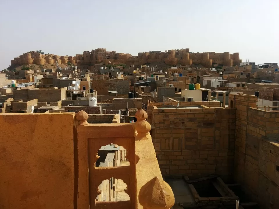 Photo of Patwon Ki Haveliyan, Amar Sagar Pol, Jaisalmer, Rajasthan, India by Akshata Rao