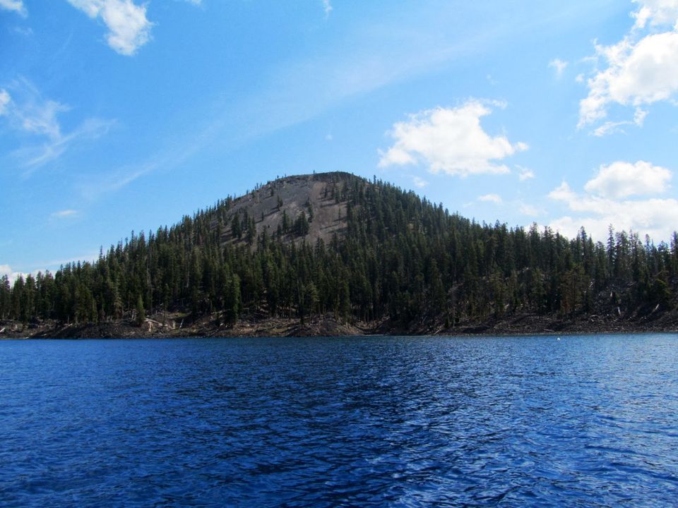 Photo of Crater Lake Rim Run- A Solo Adventure 4/6 by Akshata Rao