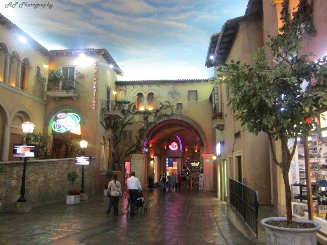 Photo of Montecasino, Monte Casino Boulevard, Johannesburg, Gauteng, South Africa by Anushree Shenoy