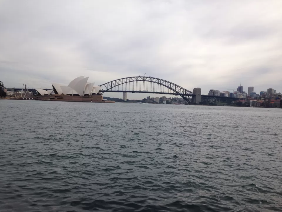 Photo of 1C Mrs Macquaries Road, Sydney NSW 2000, Australia by Amit Ajwani
