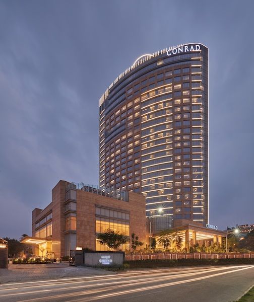 Photo of Book your stay at Conrad Bengaluru and get a seductress for free! 3/10 by Nishiraj A. Baruah