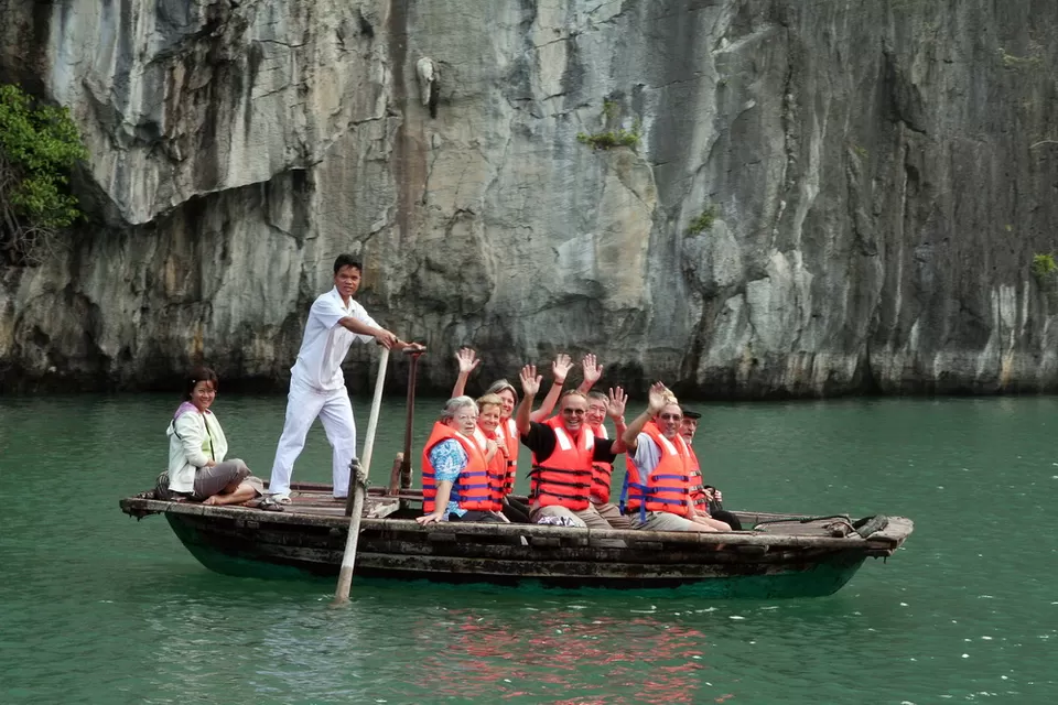 Photo of Ha Long Bay, Quảng Ninh, Việt Nam by HGH Travel