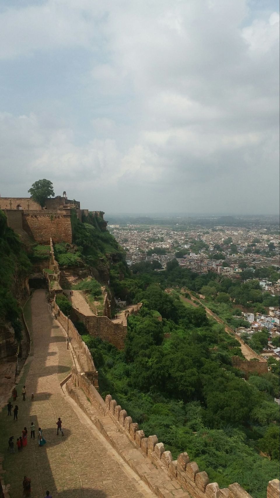 Photo of Gwalior Fort, Gwalior, Madhya Pradesh, India by Abhishek Khamari