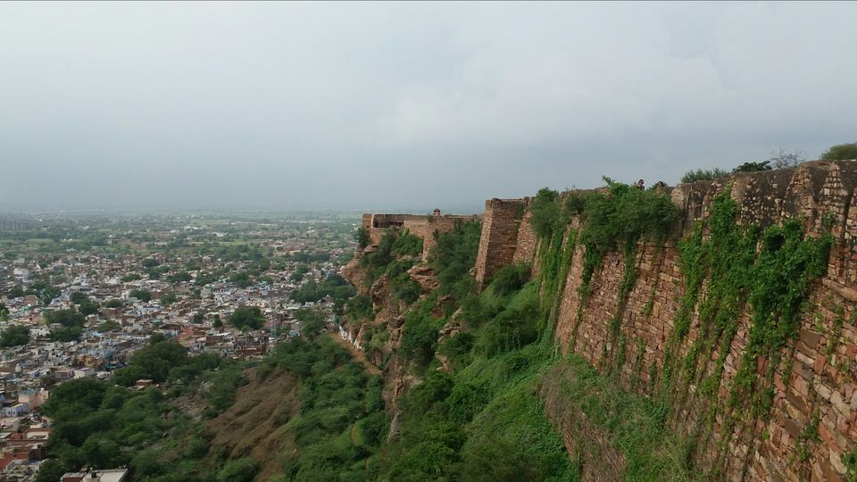 Photo of Gwalior Fort, Gwalior, Madhya Pradesh, India by Abhishek Khamari