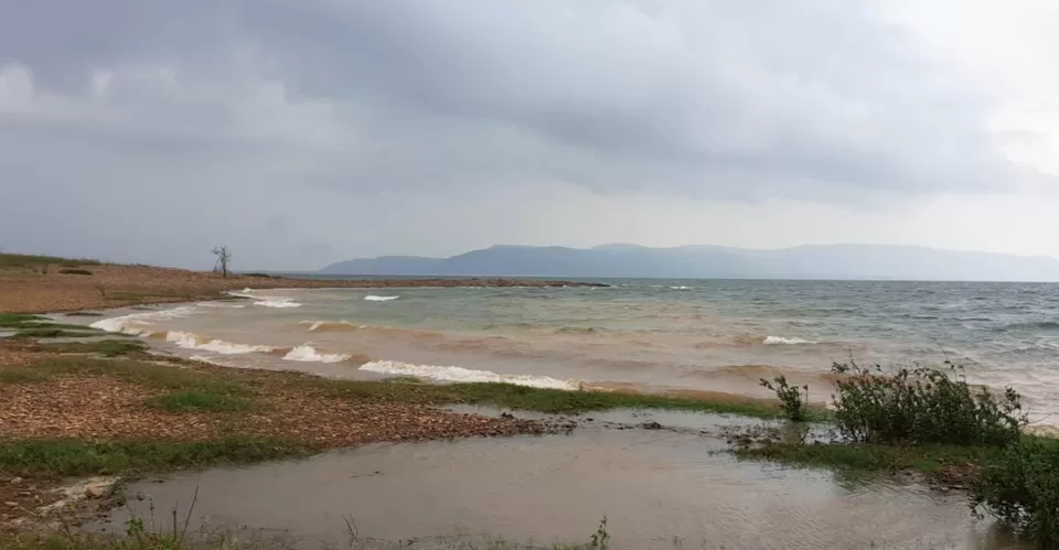 Photo of Right Dyke Road by Abhishek Khamari