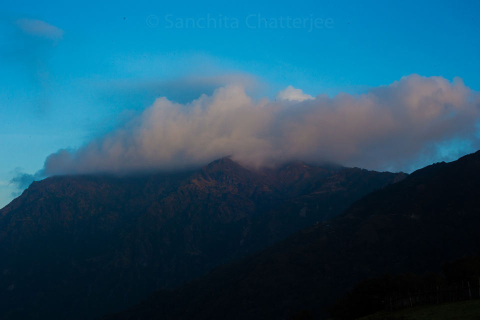 Photo of A Walk in the Himalayas: Sandakphu and Phalut 3/3 by Sanchita C