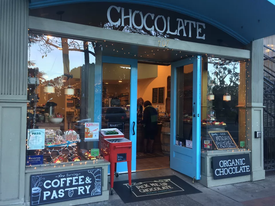 Photo of Pick Me Up Chocolate, Bridgeway, Sausalito, CA, United States by Frodo of Shire