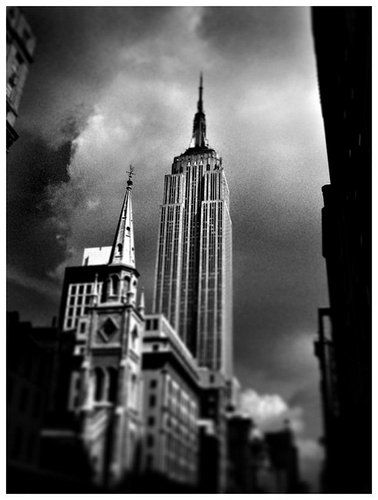 Photo of Empire State Building, 5th Avenue, New York, NY, United States by Ankita Misra