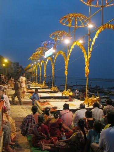 Photo of Shri Kashi Vishwanath Temple, Varanasi, Uttar Pradesh, India by Ankita Misra