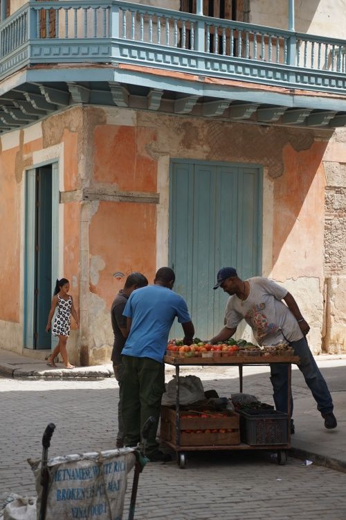 Photo of On finding food in Cuba 1/3 by Stef