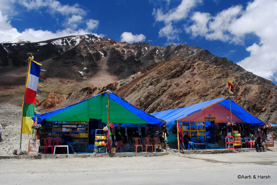 Photo of Six wanderers ride to Ladakh 99/121 by Harsh Vardhan