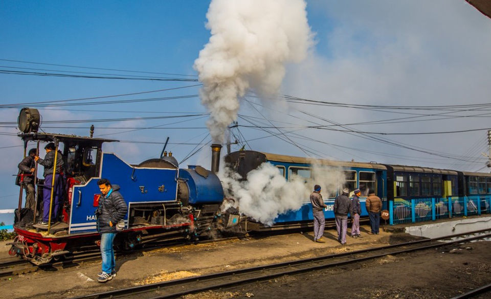 Photo of If You Are A traveler, It's Totally Shameful If You Haven't Traveled By These Toy Trains. by Abhinaw Chauhan