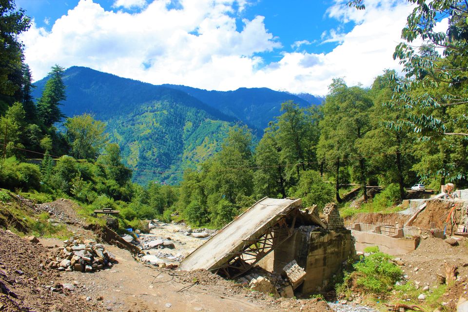 Photo of Jagatsukh, Himachal Pradesh, India by Abhinaw Chauhan