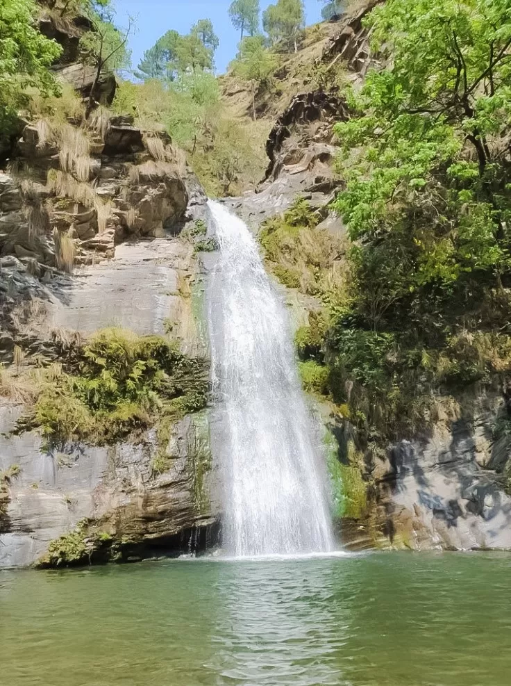 Photo of Dhokaney Waterfall, Dhukane, Uttarakhand, India by Abhinaw Chauhan