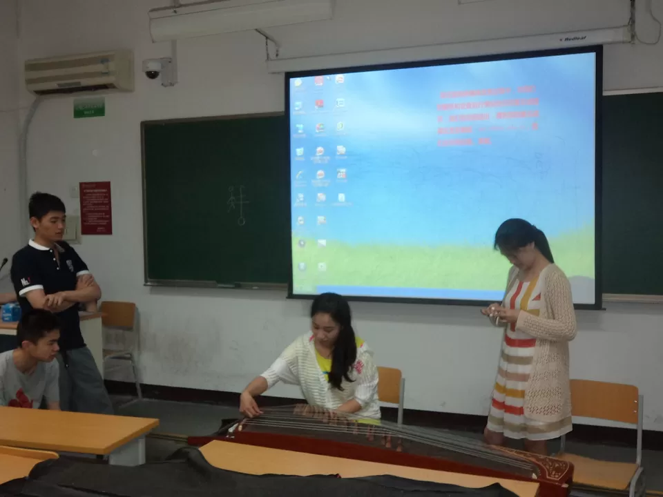 Photo of Enjoying Beijing differently- Trying out the Guzheng! by Harsh Agrawal