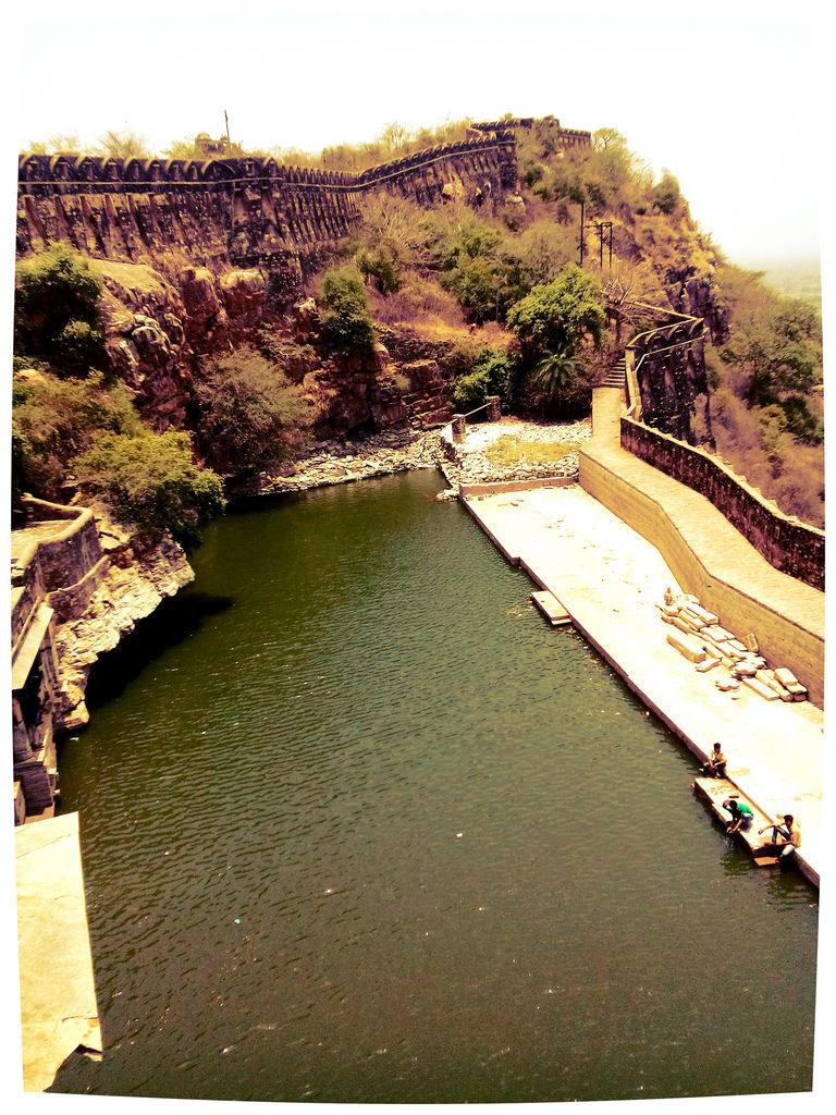 Photo of Chittorgarh- A Destroyed Beauty 7/14 by Vipul Gulati