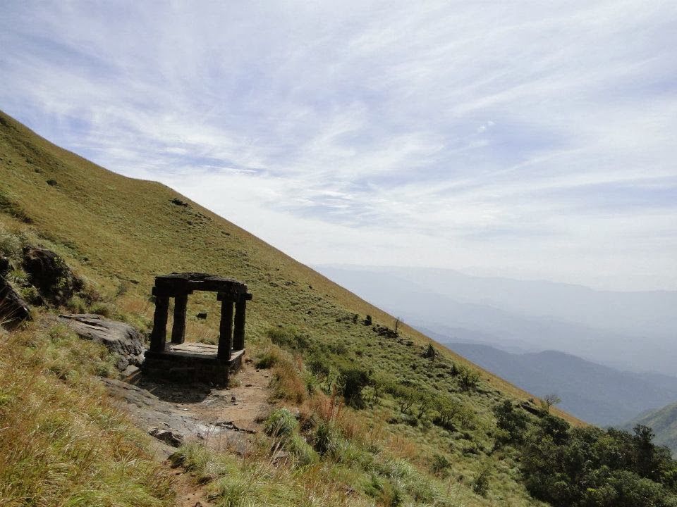 Photo of Conquering the tallest peak of Western Ghats! 2/9 by Divya Shirodkar
