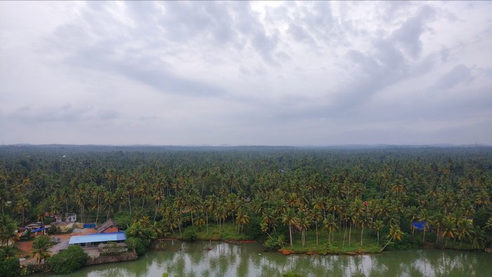 Photo of Anjuthengu Lighthouse, Anchuthengu, Kerala, India by Shruti Patil