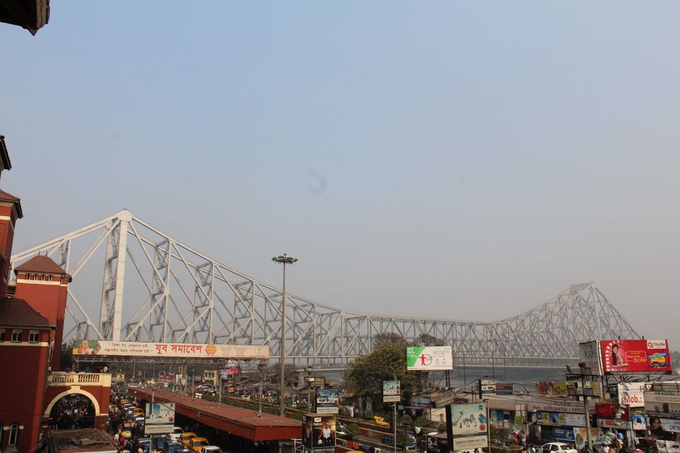 Photo of Sealdah, Raja Bazar, Kolkata, West Bengal, India by Joshi KJ
